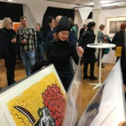 Eröffnung der 38. Leipziger Grafikbörse – Besucher in der Ausstellung